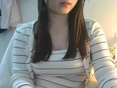 Snapshot of Linzly chatting on 02-24-26, 01:58 Linzly online show from 02-24-26, 01:58