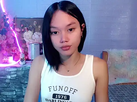 Snapshot of sexybabewarrior chatting on 05-22-26, 06:31 sexybabewarrior online show from 05-22-26, 06:31