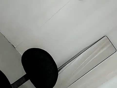 itsmekianna online show from 10-20-25, 08:42