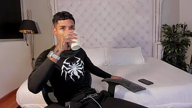 Thiagoferreti online show from 02-11-26, 02:27