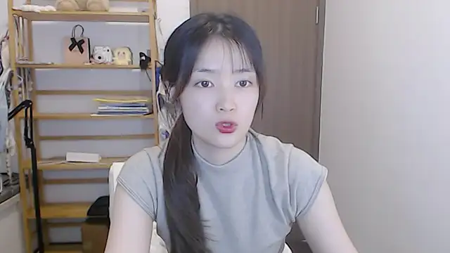 Mimi-cnbaby online show from 04-11-26, 11:25