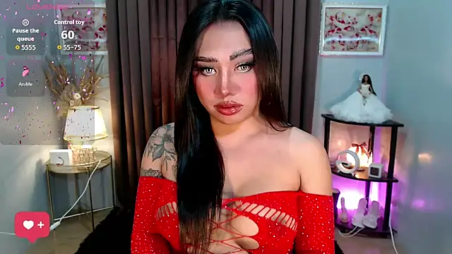 Snapshot of VillarealCasey chatting on 09-23-25, 01:14 VillarealCasey online show from 09-23-25, 01:14