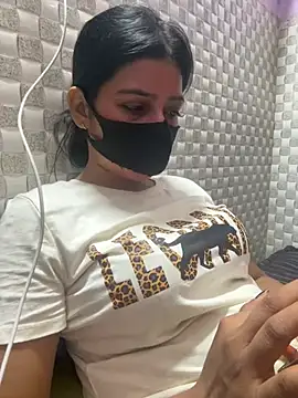 Hot Jaanvi  online show from 05-29-26, 04:49