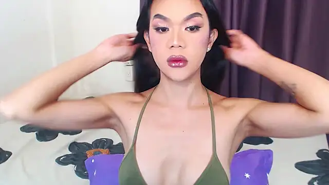 Snapshot of SeductiveCelina chatting on 09-28-25, 04:01 SeductiveCelina online show from 09-28-25, 04:01