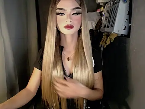 Snapshot of lexie_malingera chatting on 02-06-26, 10:07 lexie malingera online show from 02-06-26, 10:07