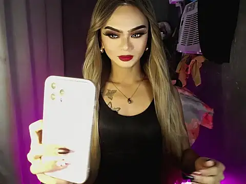 Snapshot of lexie_malingera chatting on 03-03-26, 12:50 lexie malingera online show from 03-03-26, 12:50