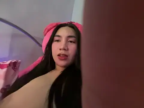 Snapshot of wild_flowerx chatting on 07-19-26, 03:43 wild flowerx online show from 07-19-26, 03:43