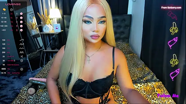 Snapshot of ScarletgraysonX chatting on 09-11-25, 02:33 ScarletgraysonX online show from 09-11-25, 02:33