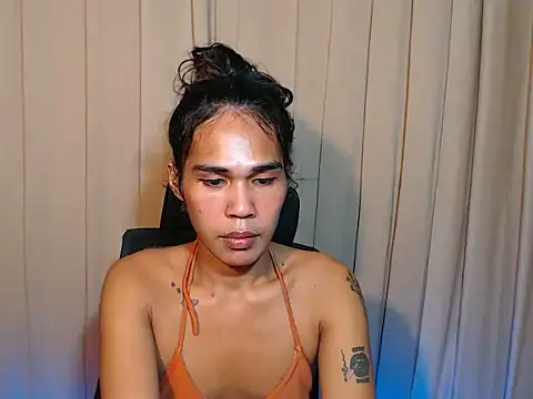 Snapshot of Ebony_laxine chatting on 06-26-26, 10:19 Ebony laxine online show from 06-26-26, 10:19
