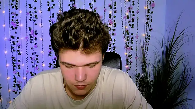 lucas long  online show from 09-21-25, 07:04