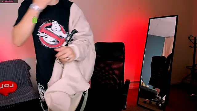 lucas long  online show from 09-28-25, 06:46