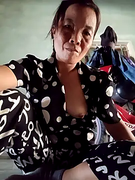 Snapshot of Harmony92 chatting on 09-25-25, 02:59 Harmony92 online show from 09-25-25, 02:59