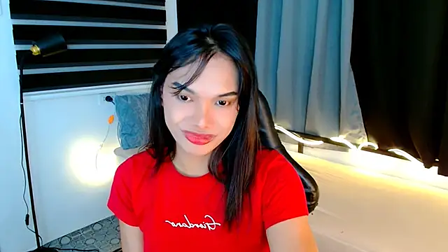 Snapshot of Herbielustts chatting on 06-22-26, 04:48 Herbielustts online show from 06-22-26, 04:48