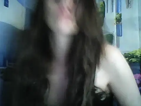 Snapshot of Qinini chatting on 05-24-26, 08:14 Qinini online show from 05-24-26, 08:14