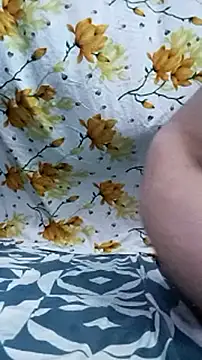 Snapshot of Ritika_ranii chatting on 10-31-25, 05:08 Ritika ranii online show from 10-31-25, 05:08