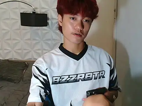 Snapshot of ur_little_secret chatting on 09-10-25, 02:39 ur little secret online show from 09-10-25, 02:39