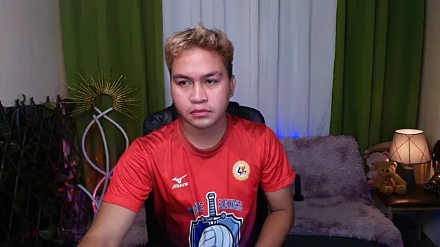 Snapshot of Asian_jayeel chatting on 06-10-26, 01:28 Asian jayeel online show from 06-10-26, 01:28