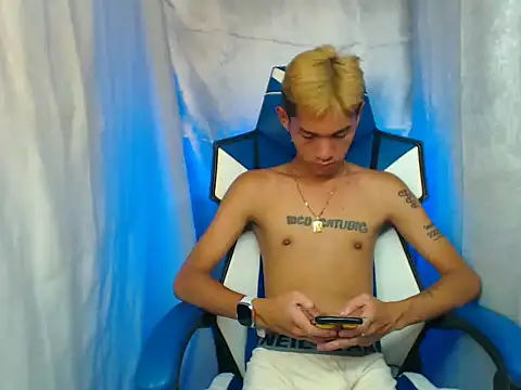 riks tyler online show from 11-11-25, 05:24