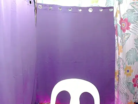 urgirljane online show from 04-20-26, 04:54