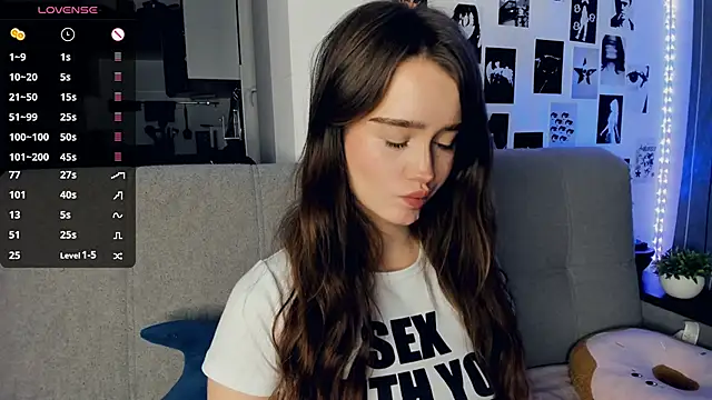 lovelyalivia online show from 12-02-25, 09:47