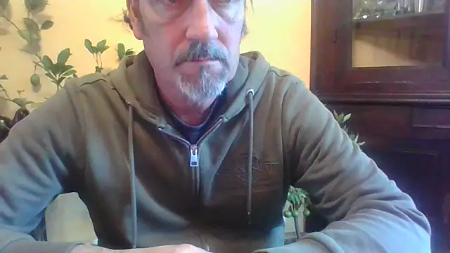 Snapshot of nastro1967 chatting on 11-29-25, 01:58 nastro1967 online show from 11-29-25, 01:58