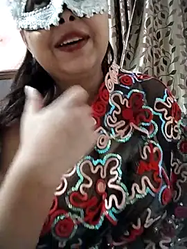 Snapshot of colleen_hoover chatting on 11-10-25, 05:28 colleen hoover online show from 11-10-25, 05:28