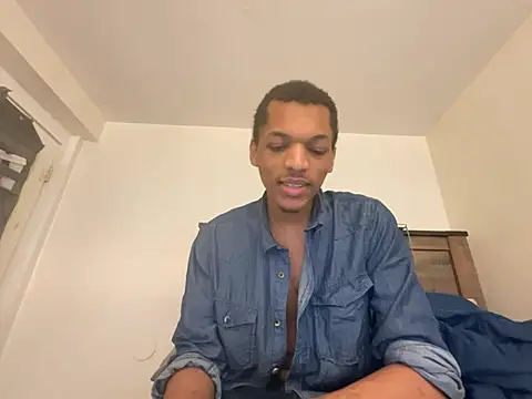 Snapshot of zeeeky_33deep chatting on 06-24-26, 03:49 zeeeky 33deep online show from 06-24-26, 03:49