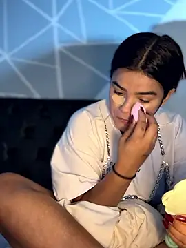 Kaily Sweet16 online show from 01-10-26, 04:09