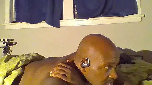 Snapshot of JezOne555 chatting on 04-04-26, 04:33 JezOne555 online show from 04-04-26, 04:33