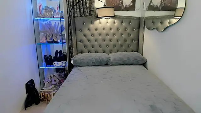 Lars empress online show from 12-17-25, 11:49