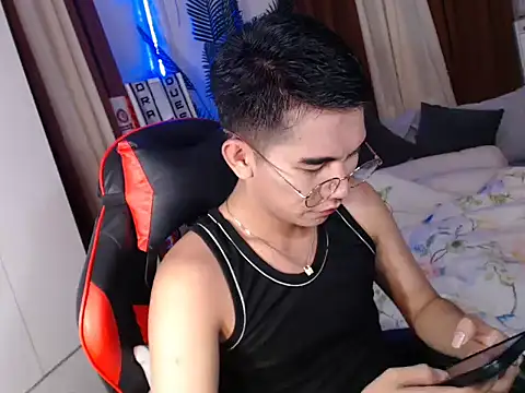 Snapshot of drinkmycumx chatting on 09-22-25, 05:37 drinkmycumx online show from 09-22-25, 05:37