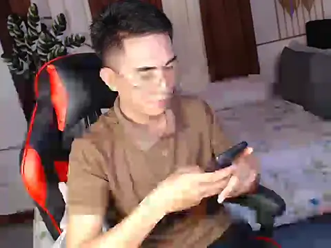 Snapshot of drinkmycumx chatting on 10-17-25, 02:52 drinkmycumx online show from 10-17-25, 02:52