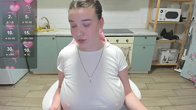 LinaElasm online show from 04-10-26, 08:02