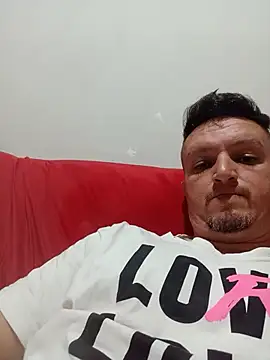 Snapshot of Suamulherfeliz chatting on 06-30-26, 10:27 Suamulherfeliz online show from 06-30-26, 10:27