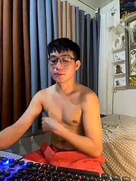 xshyboyx online show from 11-22-25, 02:38