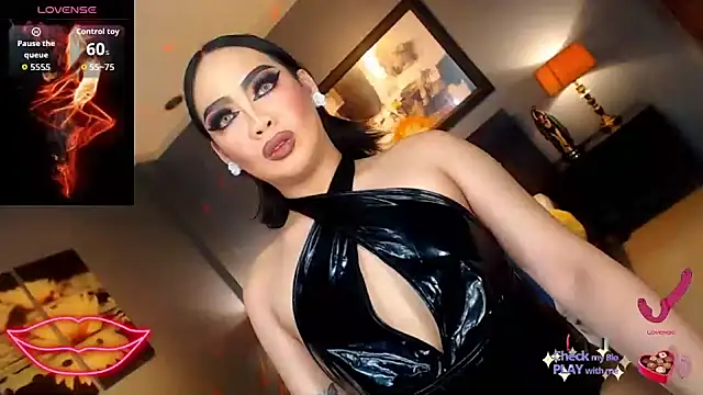 FridaHumphrey online show from 03-23-26, 06:56