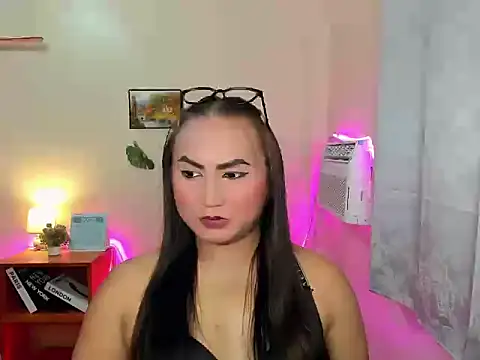 hella queen online show from 01-06-26, 05:27