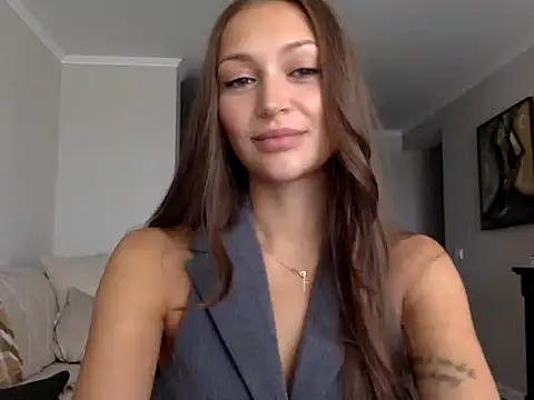 Snapshot of Sainaa1 chatting on 10-15-25, 08:47 Sainaa1 online show from 10-15-25, 08:47