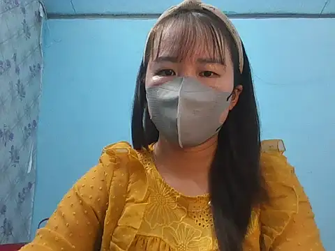 Snapshot of Hachi077 chatting on 09-17-25, 07:21 Hachi077 online show from 09-17-25, 07:21