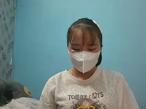 Snapshot of Hachi077 chatting on 09-20-25, 07:31 Hachi077 online show from 09-20-25, 07:31