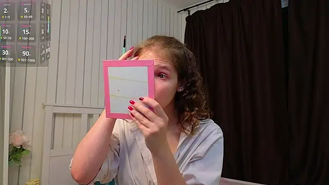 BeatrixCarIeton online show from 11-12-25, 07:24