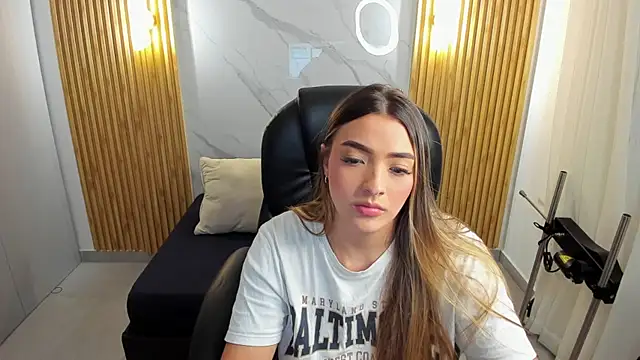 KYLIE JONES6 online show from 10-28-25, 03:10