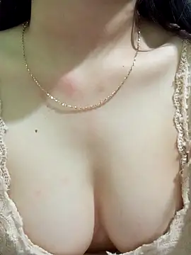 Mina-2468 online show from 10-28-25, 03:14