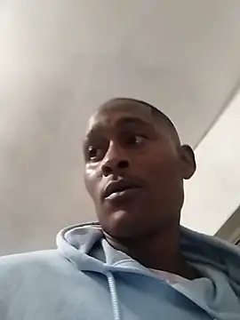 Snapshot of Kamza247 chatting on 11-01-25, 08:33 Kamza247 online show from 11-01-25, 08:33