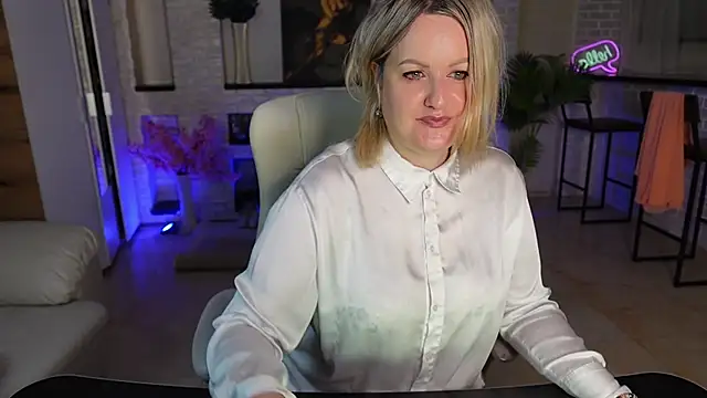 MariemLui online show from 03-12-26, 02:56