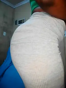 Snapshot of CharlotteXXX chatting on 05-19-26, 09:21 CharlotteXXX online show from 05-19-26, 09:21