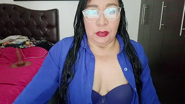 Snapshot of Grace_mature_milf chatting on 06-25-26, 11:59 Grace mature milf online show from 06-25-26, 11:59