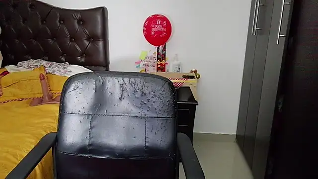 Snapshot of Grace_mature_milf chatting on 07-08-26, 11:20 Grace mature milf online show from 07-08-26, 11:20