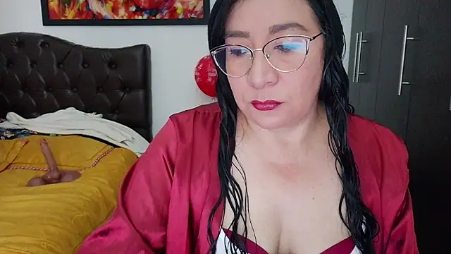 Snapshot of Grace_mature_milf chatting on 07-12-26, 11:45 Grace mature milf online show from 07-12-26, 11:45