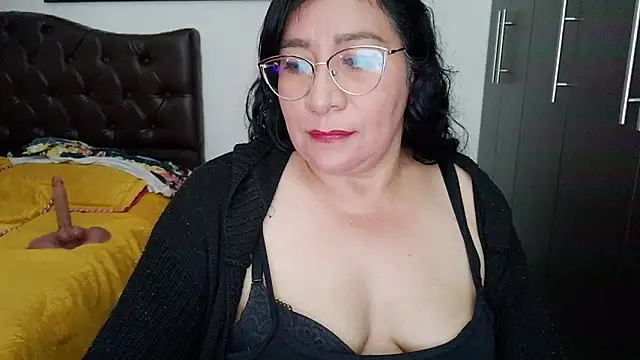 Snapshot of Grace_mature_milf chatting on 07-18-26, 12:15 Grace mature milf online show from 07-18-26, 12:15